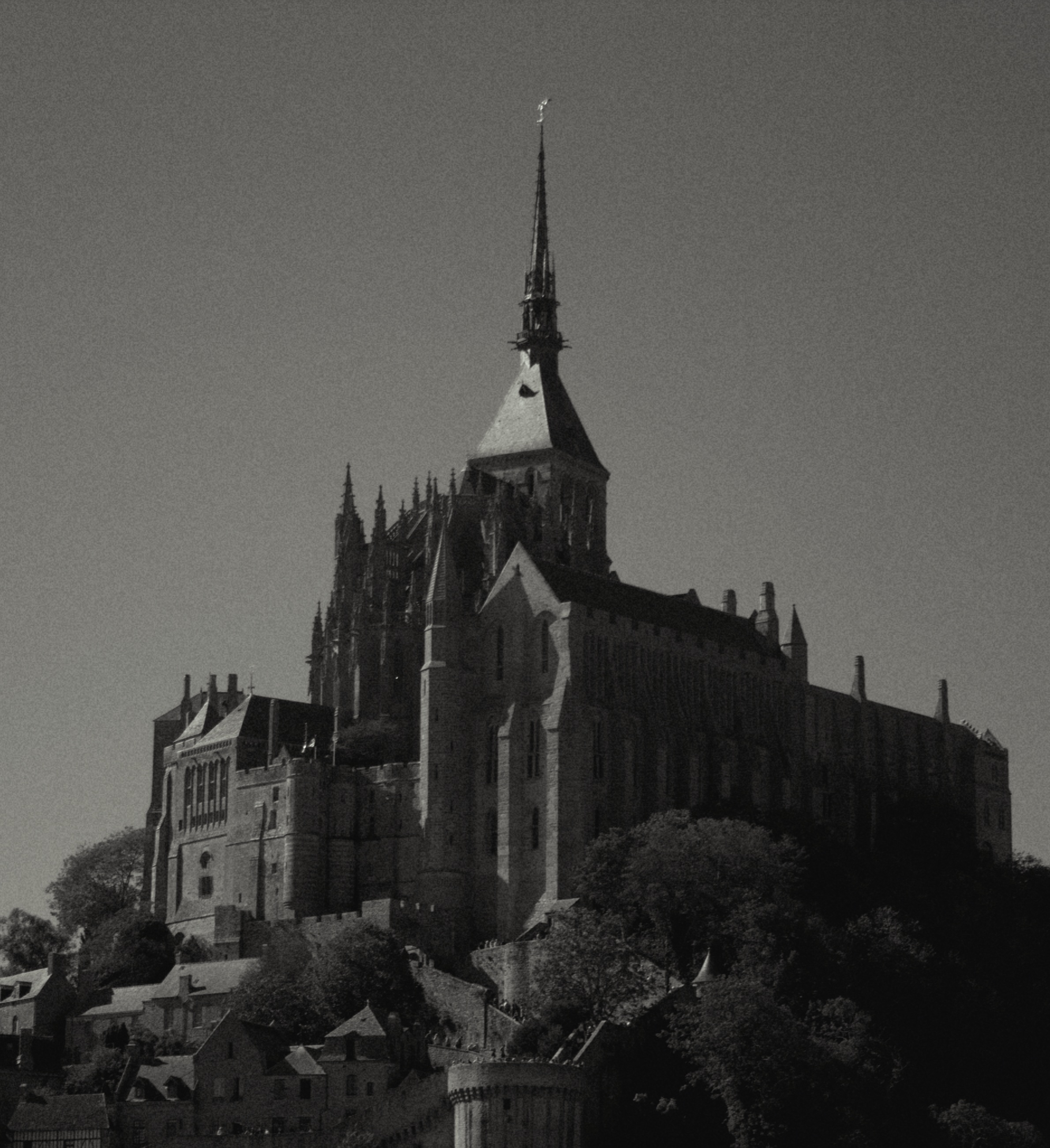 Abbey of glazes grave, the special